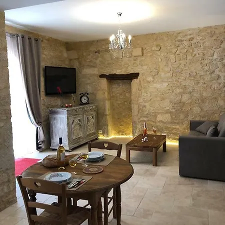 Апартаменты Les Arcades